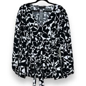 LANE BRYANT womens plus size 24 classic v-neck long sleeve top black and white